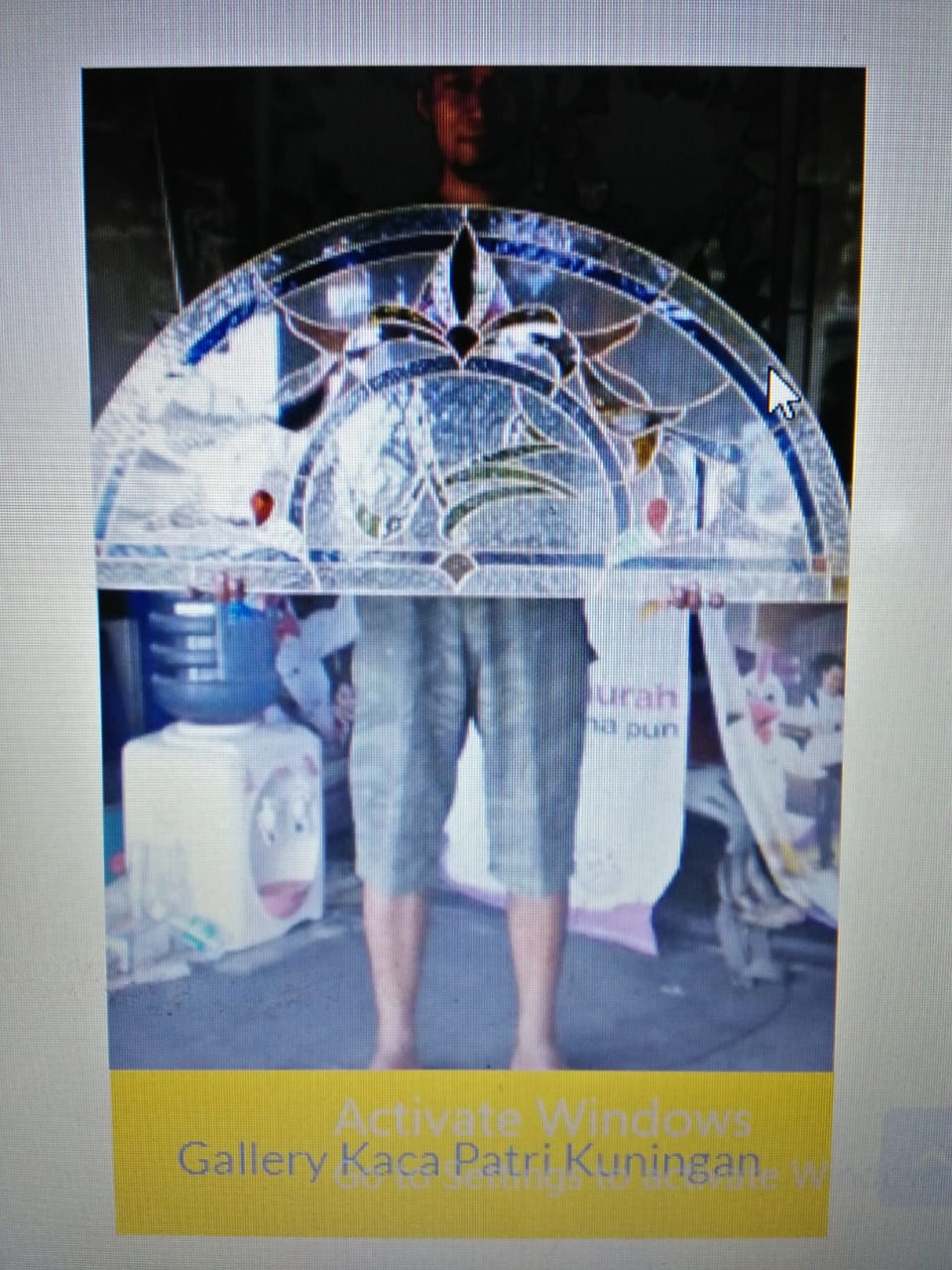 Kaca Patri dan Kaca Grafir di Bali