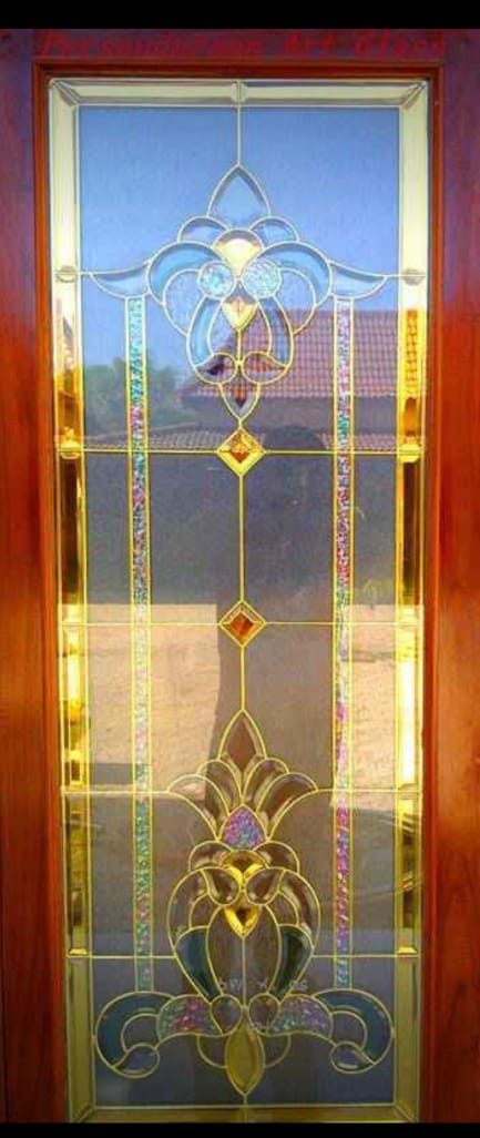 Kaca Patri dan Kaca Grafir di Bali