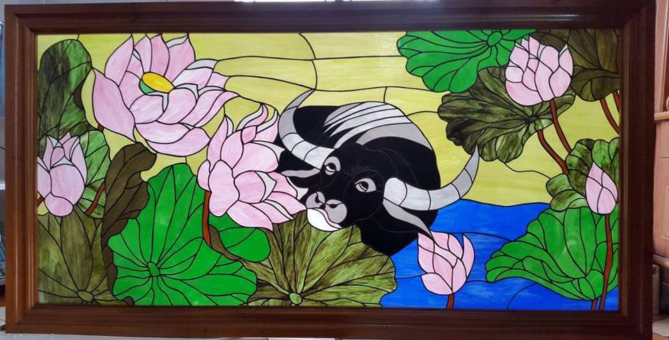 Kaca Patri dan Kaca Grafir di Bali