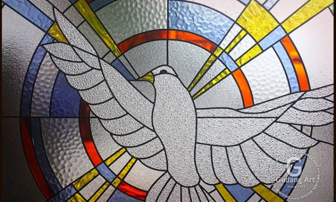 Kaca Patri dan Kaca Grafir di Bali