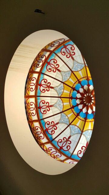 Kaca Patri dan Kaca Grafir di Bali