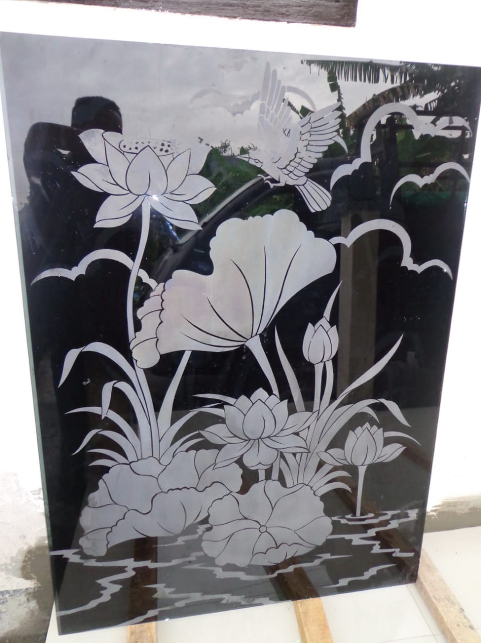 Kaca Patri dan Kaca Grafir di Bali