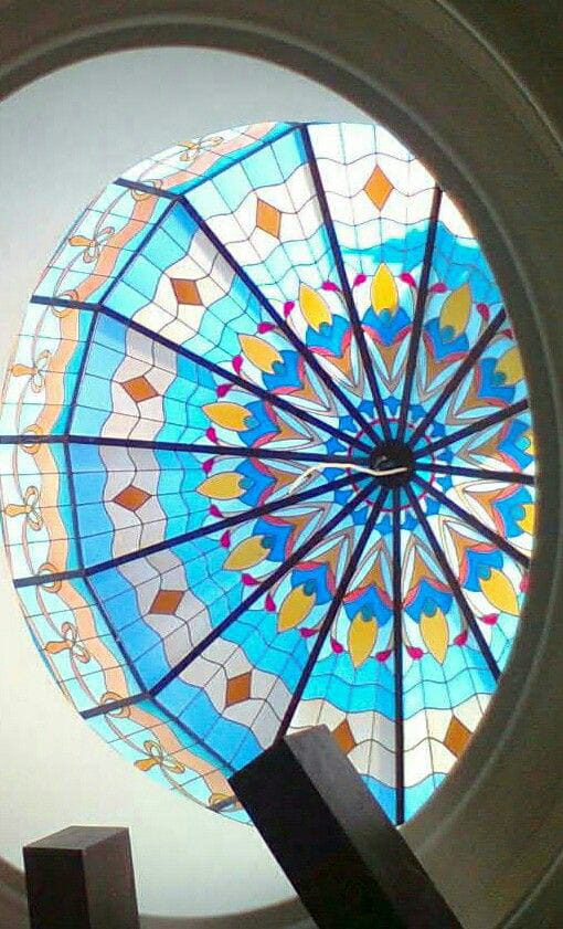 Kaca Patri dan Kaca Grafir di Bali