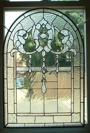 Kaca Patri dan Kaca Grafir di Bali