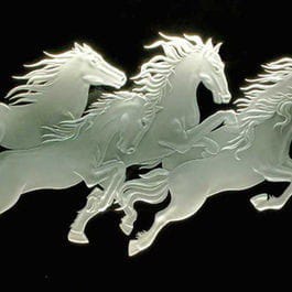 Kaca Patri dan Kaca Grafir di Bali