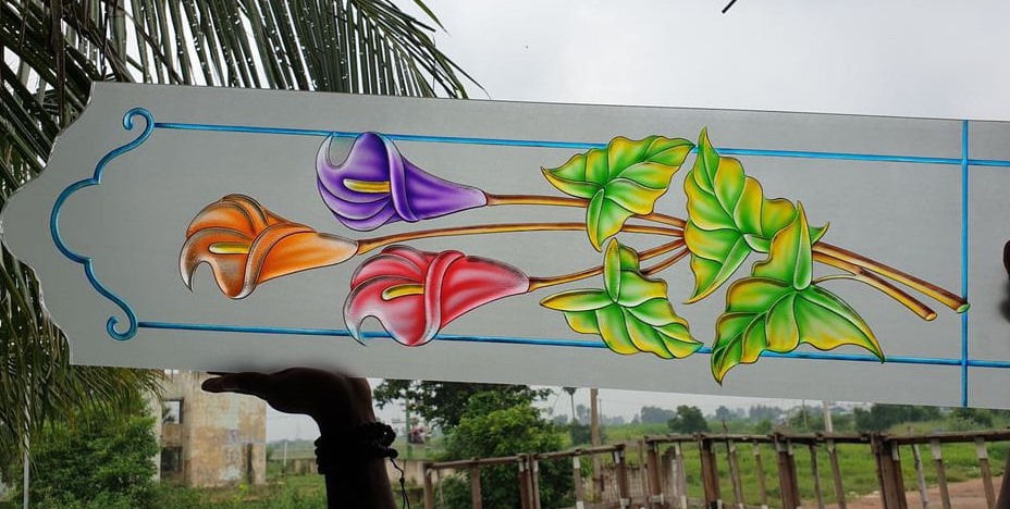 Kaca Patri dan Kaca Grafir di Bali