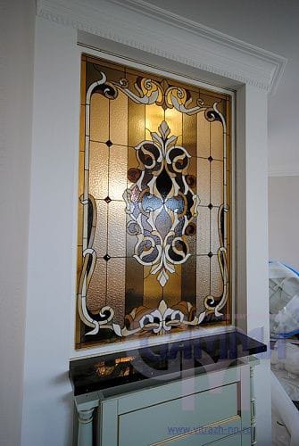 Kaca Patri dan Kaca Grafir di Bali