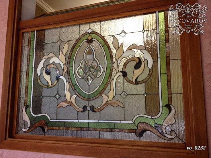 Kaca Patri dan Kaca Grafir di Bali