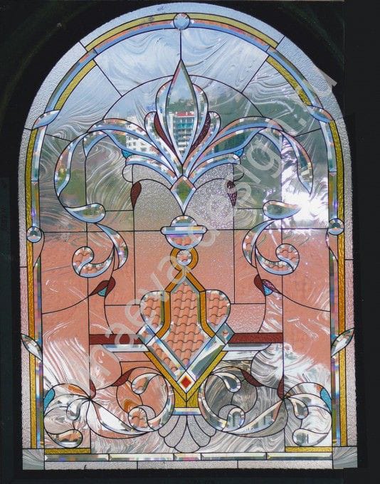 Kaca Patri dan Kaca Grafir di Bali